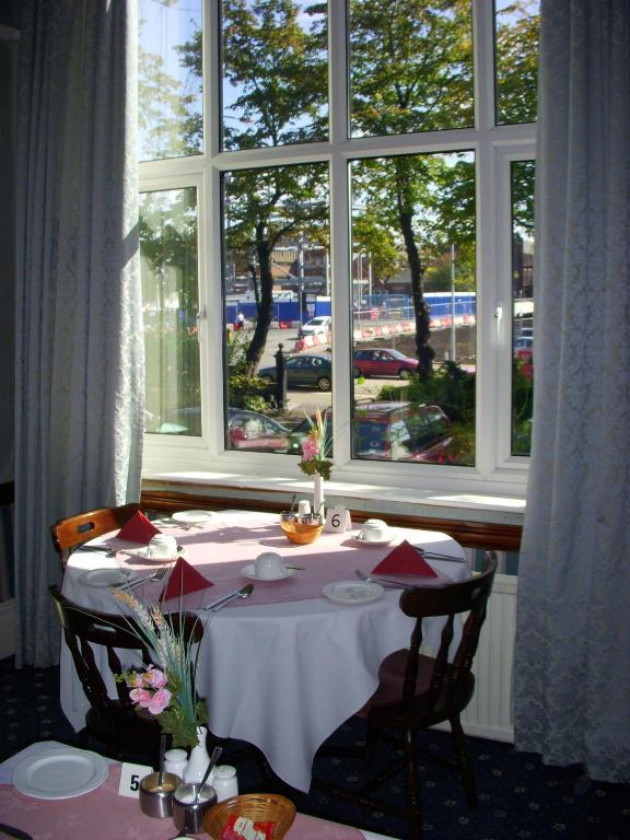 Beaucliffe Hotel แมนเชสเตอร์ ภายนอก รูปภาพ